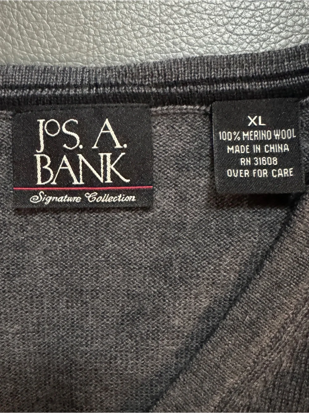 Jos. A. Bank Signature Collection Grey 100% Merino Wool V Neck Sweater Vest XL